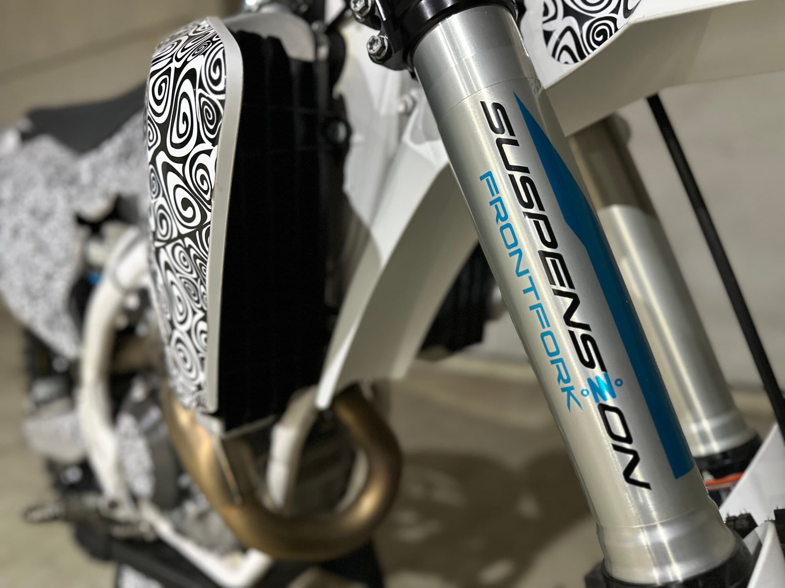 Motorrad Gabel Nahaufnahme — Suspension Tech Fahrwerk-Service